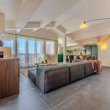 Appartement Luxury Penthouse With Mountain View & Fireplace