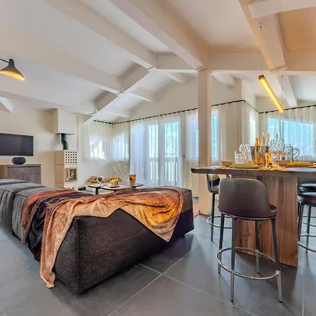 Luxury Penthouse With Mountain View & Fireplace 公寓 瓦托伦斯