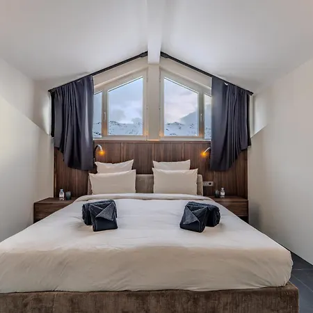 Luxury Penthouse With Mountain View & Fireplace 公寓 瓦托伦斯