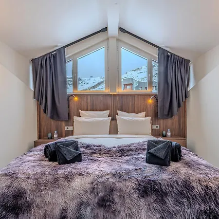 Luxury Penthouse With Mountain View & Fireplace * Val Thorens